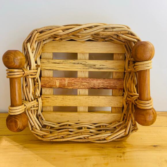 Vintage Woven Wicker Basket w/ Handles Wood Slats Bottom Decor Fruit Centerpiece - Picture 3 of 15